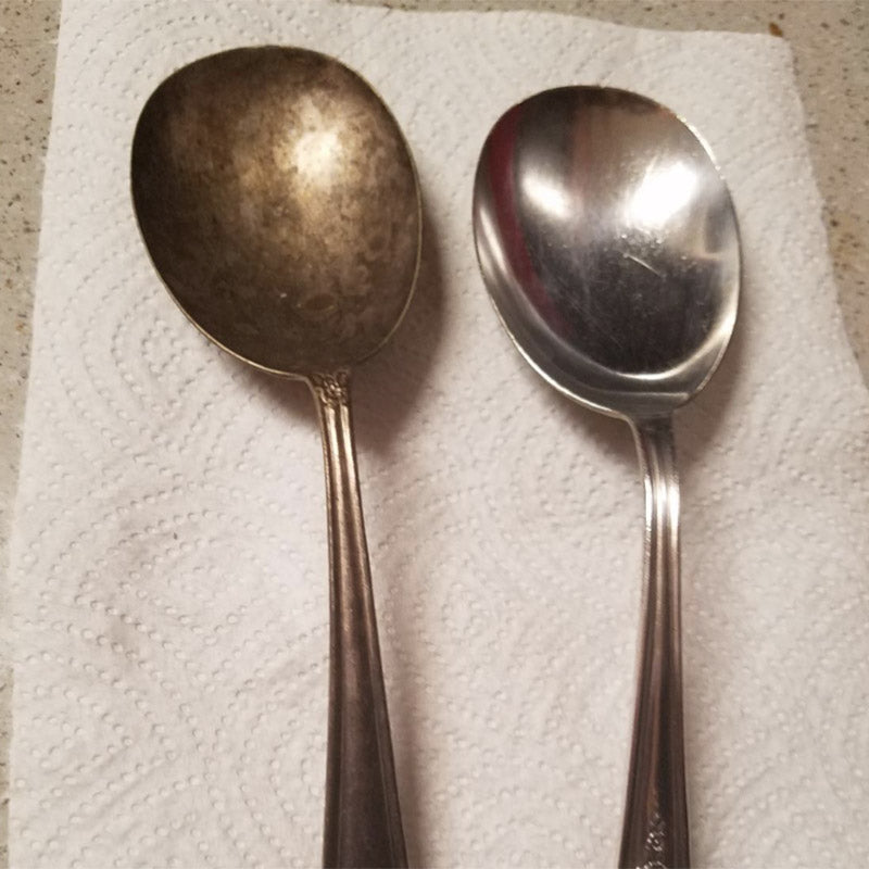 Metal polishing paste