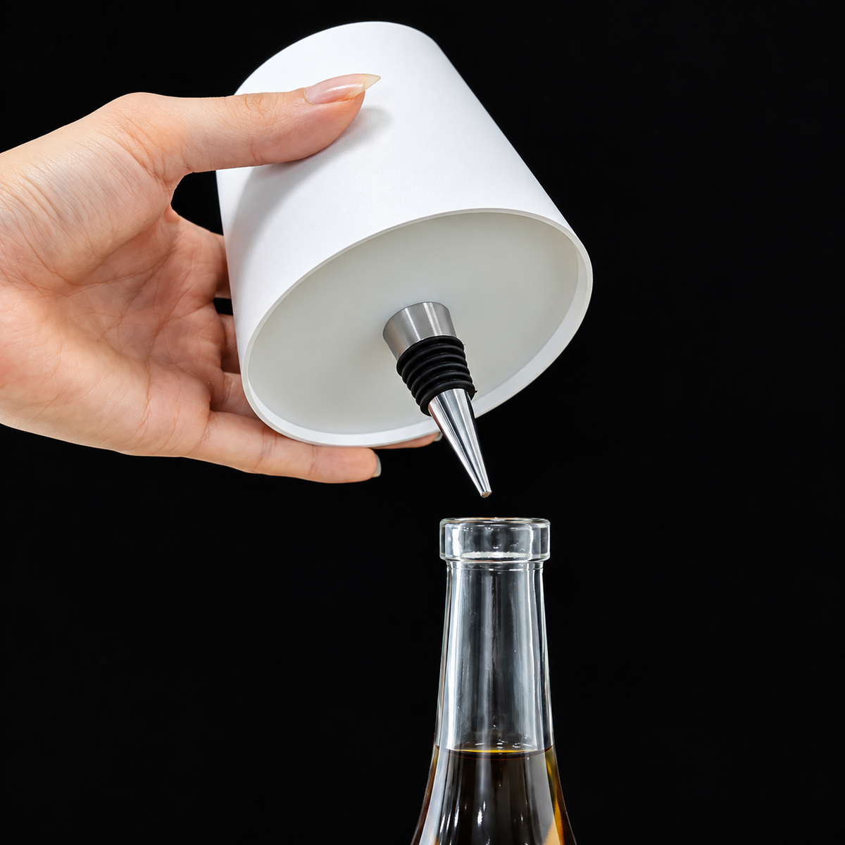 LumiCap™ – Touch-Control Bottle Light