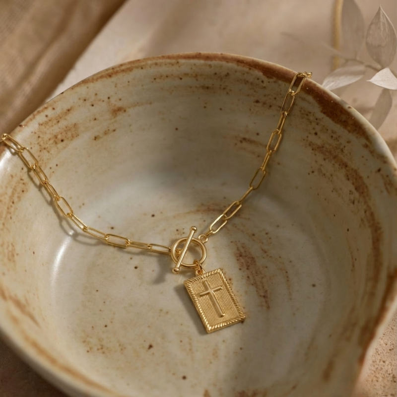Graciora™ – Cross Pendant Necklace