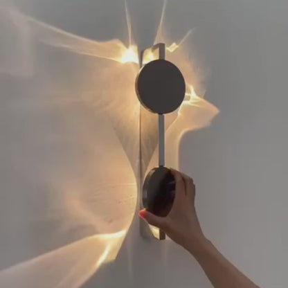 LumiWave™ – Artistic Wall Light