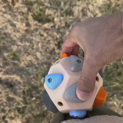 Climbora™ – Pocket Climbing Challenge