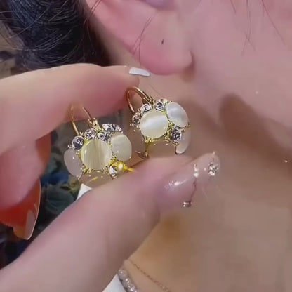 LunaPearl™ Vintage Earrings (1 Pair)